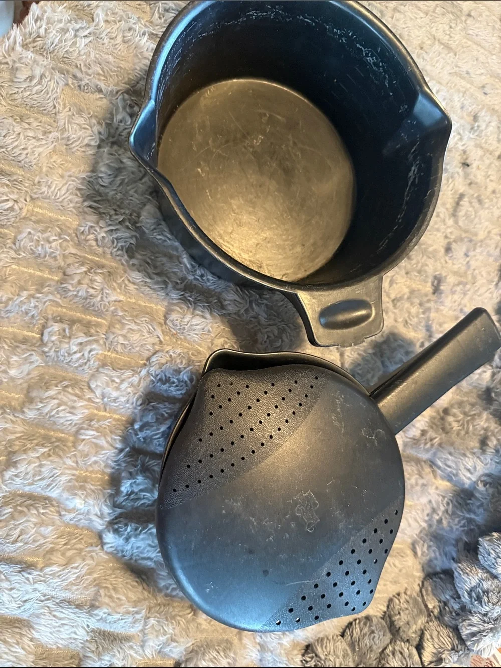Black Pouring Microwave  and Strainer Set - Home Kitchen